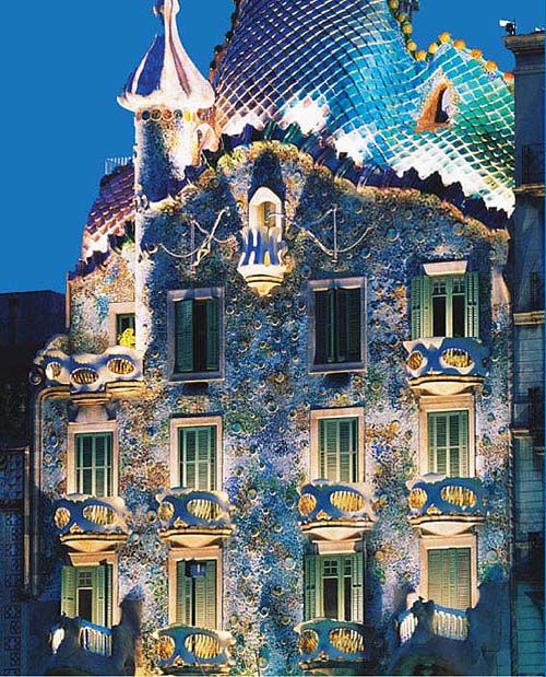 Barcelonada sehrli Eyvan - Antoni Gaudi: Casa Batllo
